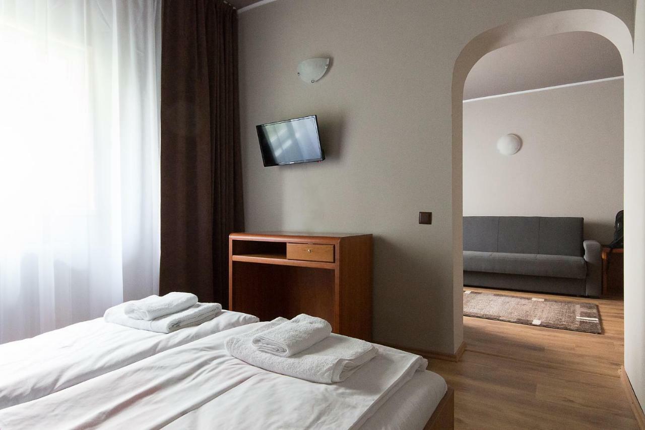 Casa De Piatra Bistro Hotel Cluj-Napoca Eksteriør billede
